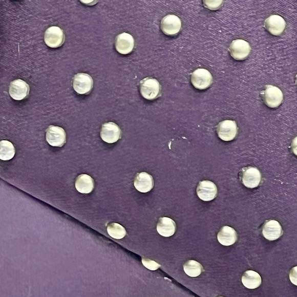 BEBE LIZZY Satin Gold Studded Purple Bow Platform 5”/2” Heels Size 7 - Picture 8 of 9